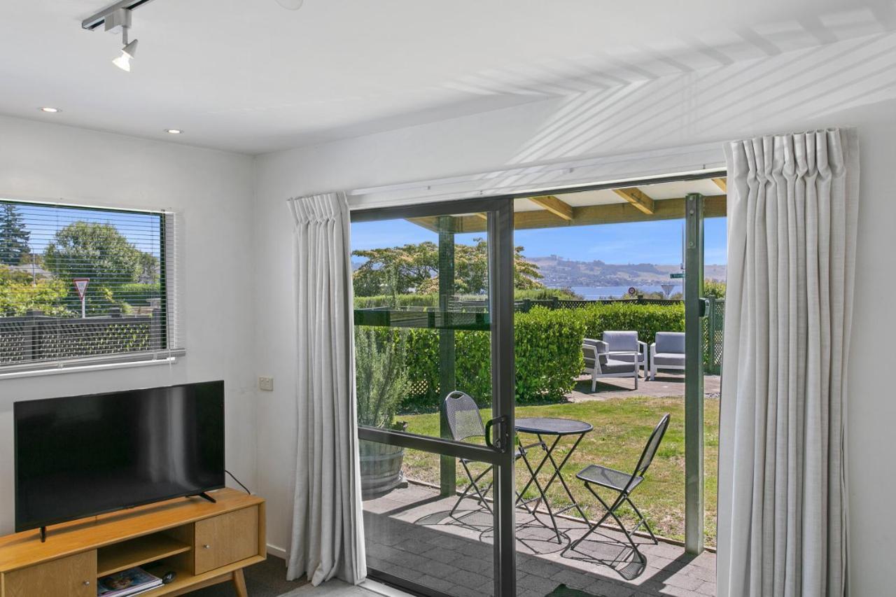 You Little Beauty - Wharewaka Beach Magic Taupo Zewnętrze zdjęcie